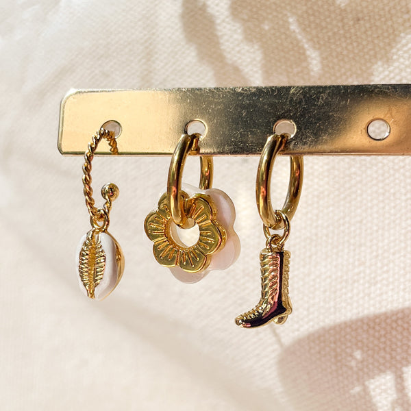 DQ Charm Cowrie Shell Multi - Gold