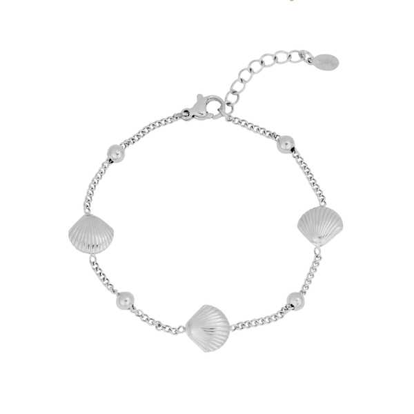 Armband met drie schelpvormige bedels en kleine bolletjes aan een fijne schakelketting, met karabijnsluiting.